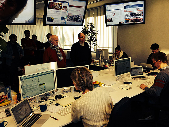 Blogger im Newsroom der Huffington Post Deutschland